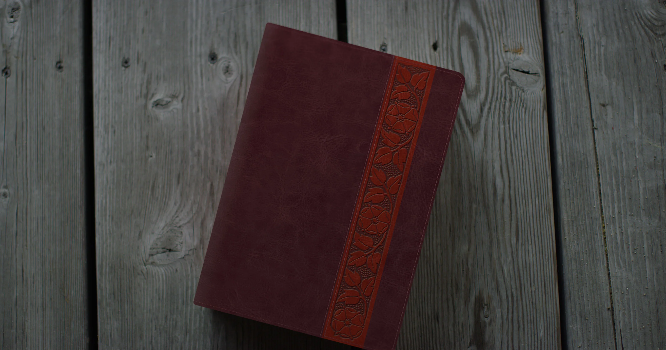 ESV Study Bible, Large Print (Trutone, Mahogany, Trellis Design, Indexed) - Image 3
