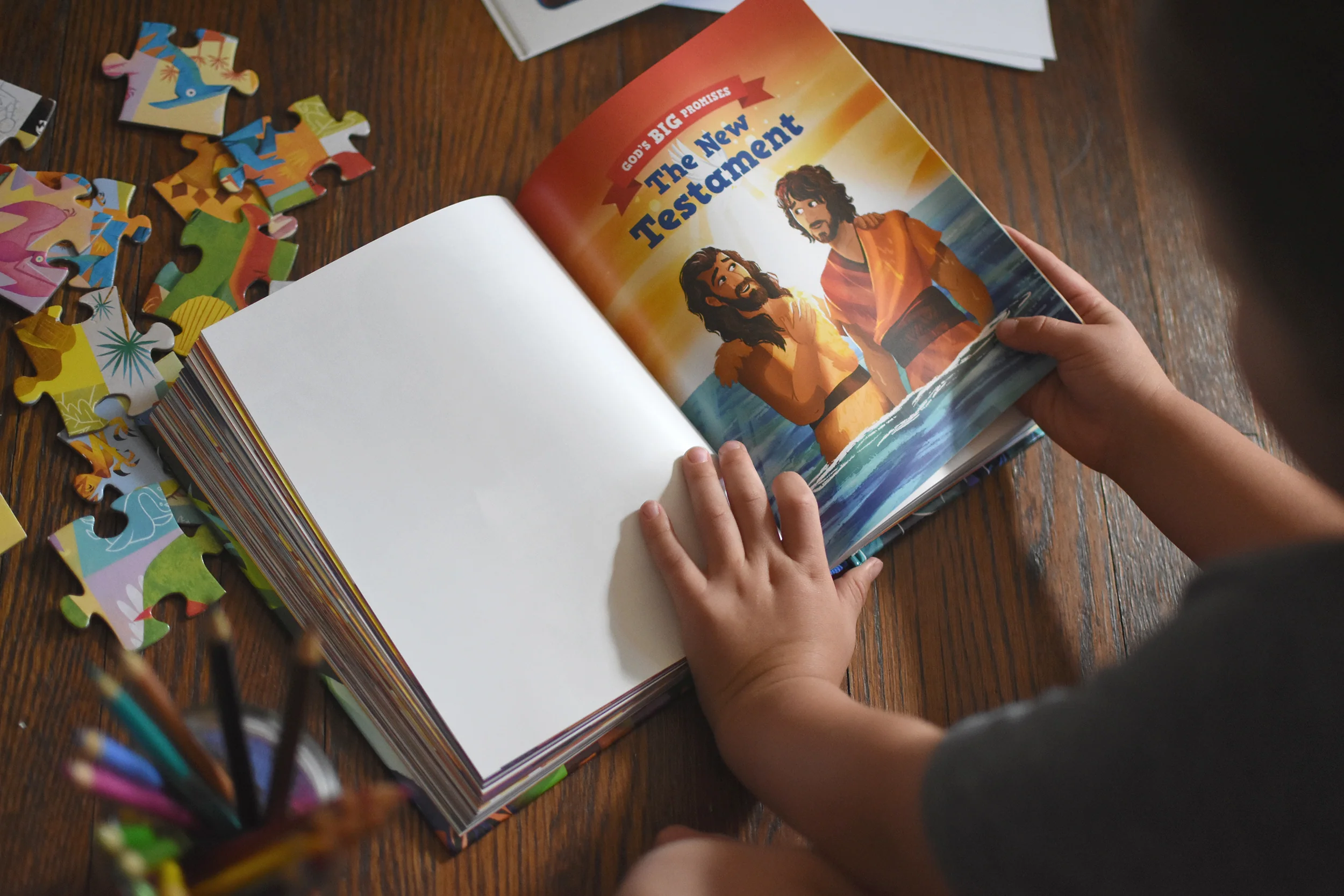 God's Big Promises Bible Storybook - Image 6