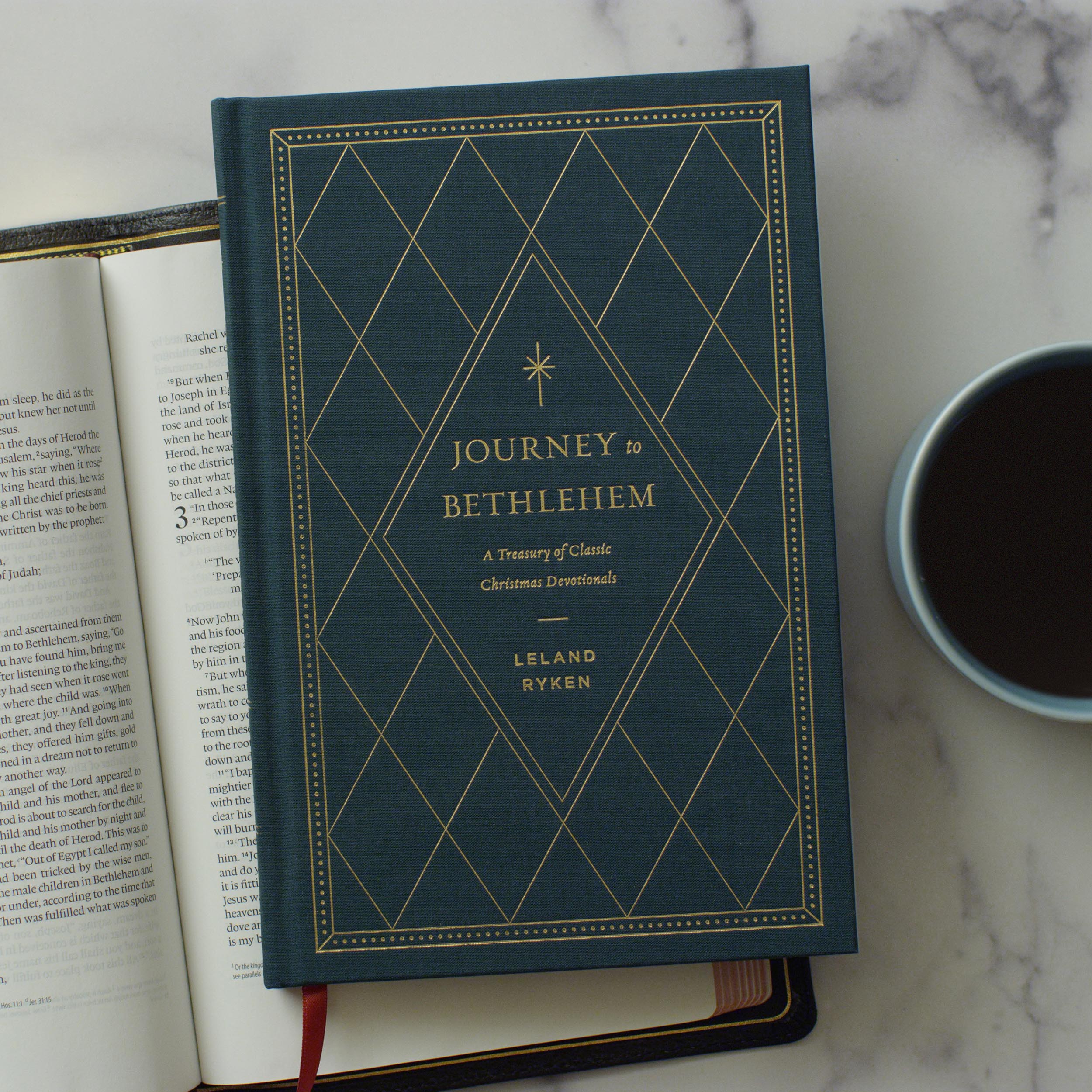 Journey to Bethlehem: A Treasury of Classic Christmas Devotionals - Image 2