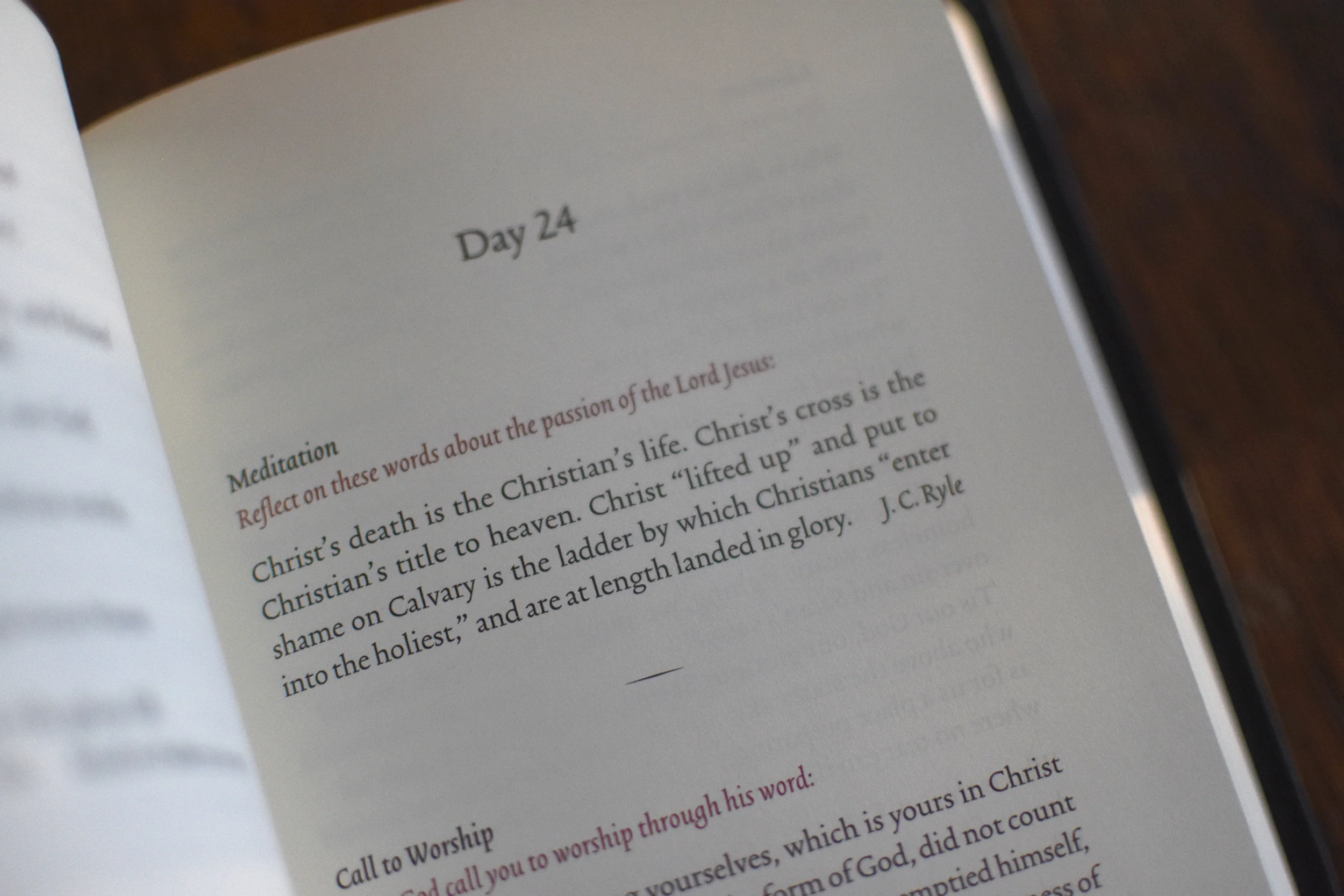 O Sacred Head, Now Wounded: A Liturgy for Daily Worship from Pascha to Pentecost (Exclusive Leather Edition) - Image 3